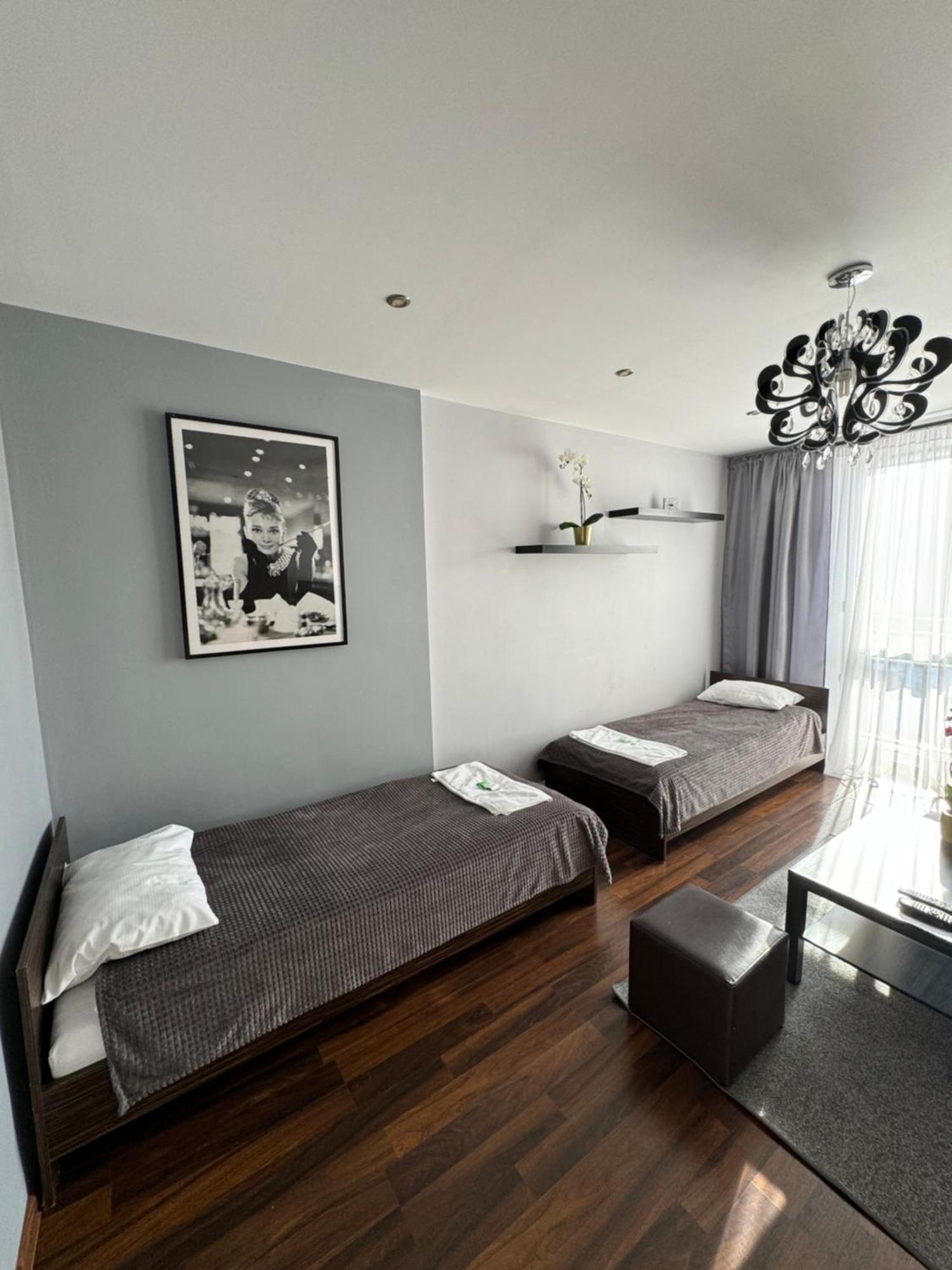 Apartament Sandra キェルツェ エクステリア 写真