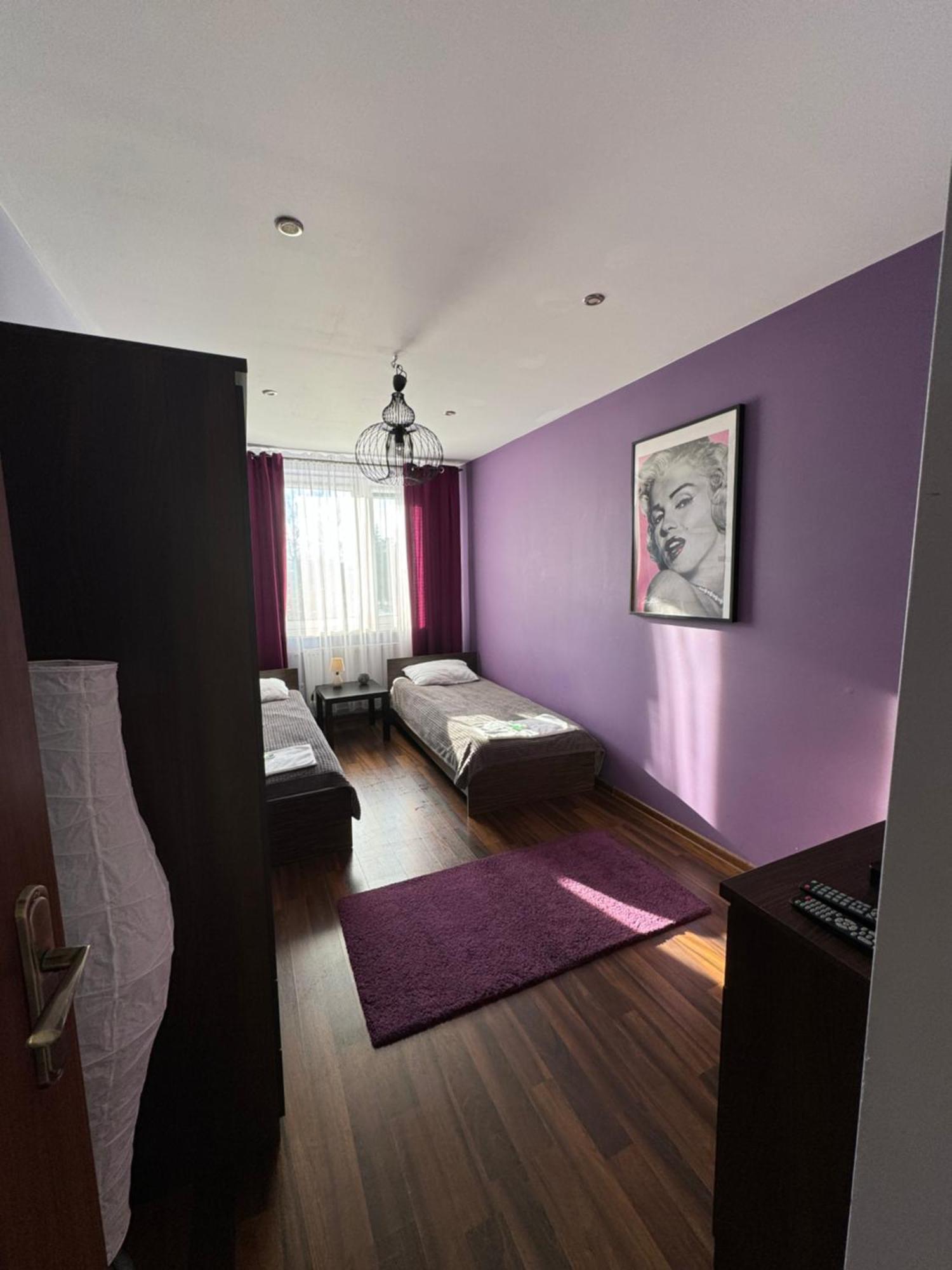 Apartament Sandra キェルツェ エクステリア 写真